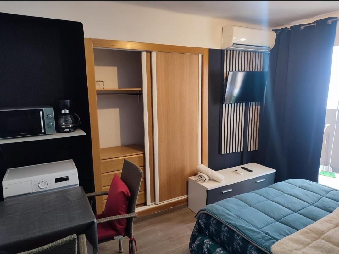 Apartamento Segunda Linea De La Playa Capellan サロウ 部屋 写真